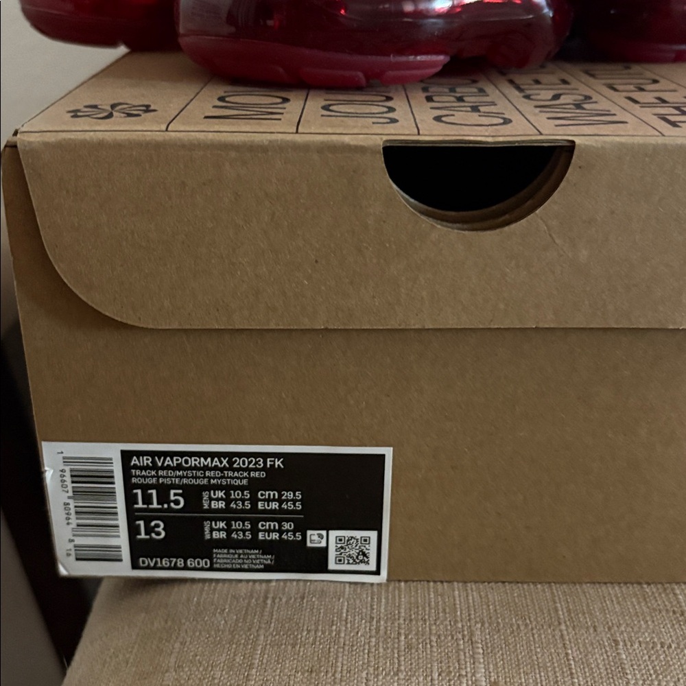 NIB NIKE AIR VAPORMAX 2023 Fly Knit Track Red Men’s Sz 11.5 Shoes Sneakers - Picture 6 of 6